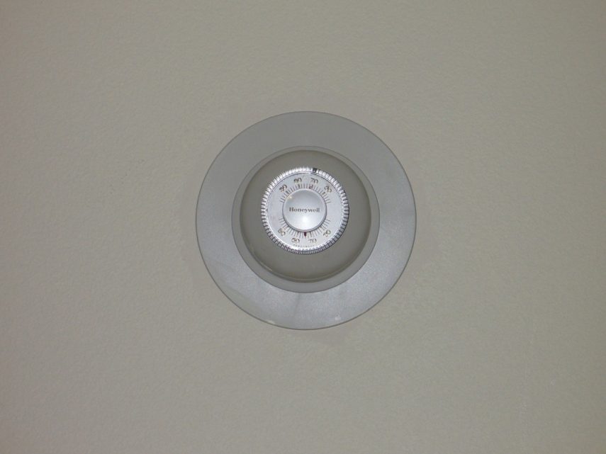 salvar eletricidade fotos - termostato de parede para AC